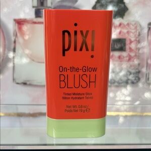 Pixi On-the-Glow Blush in Bright Coral NWT